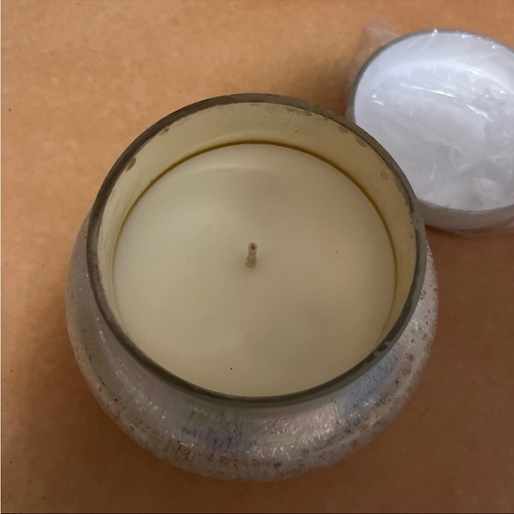 Anthropologie Capri Blue Volcano Iridescent Glass Jar Candle 19 oz - Picture 3 of 7